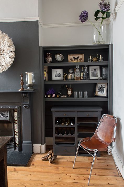 Grey Dark Grey Living Room, Grey Kitchen Walls, Victorian Room, Dark Paint, Casa Country, Picture Rail, Chimney Breast, Grey Wall, Brown Design