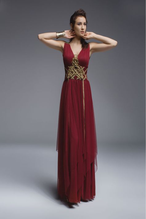 Evening dress (Grecian/Hellenistic) www.sharbet.com.tr Greek Dress Goddesses, Athena Dress, Greek Dress, Storyboard Ideas, Grecian Dress, Blouse Ideas, Roman Goddess, Greek Wedding, Fantasy Dress