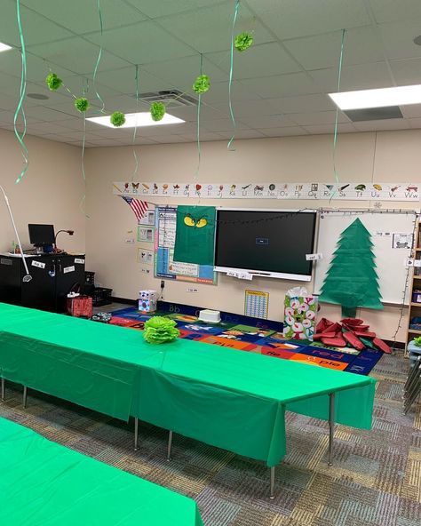 Ms. Reese on Instagram: “Transformed my room into a green Grinch room to end the first half of the year! #setthestagetoengage #teacher #bekinder #teachersofig…” Grinch Room Transformation, Grinch Room, Grinch Day, Day Room, Room Transformation, Grinch Stole Christmas, Christmas Classroom, Teacher Teacher, One Half