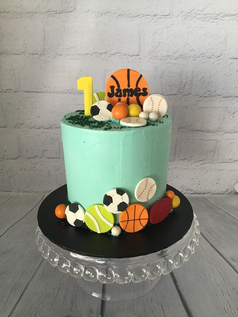 Sports Ball Cake, Birthday Buttercream Cake, Sports Birthday Cakes, Cake Designs For Boy, Sports Themed Cakes, Cake Designs For Kids, Buttercream Birthday Cake, First Birthday Cupcakes, Ball Cake