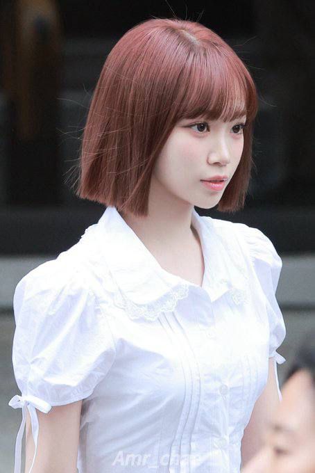 Short Hair With Bangs, Haircut And Color, Angel Face, Cut My Hair, Kpop Girl Groups, K Pop, Red Hair, Hair Inspo, Kpop Girls