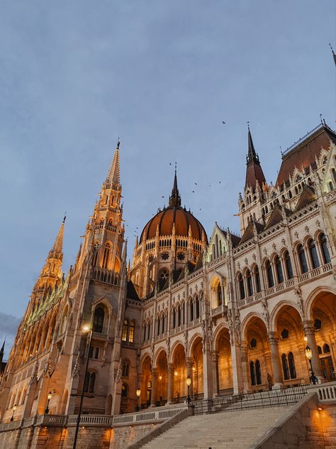 Budapest Travel Aesthetic, Budapest In February, Budapest January, Hungry Budapest, Budapest November, Europe Trip Aesthetic, Budapest Hungary Aesthetic, Aesthetic Budapest, Budapest Bridge