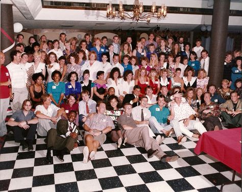 Class Reunion Awards, Class Reunion Planning, 50th Class Reunion Ideas, Class Reunion Invitations, Reunion Centerpieces, High School Class Reunion, Class Reunion Decorations, Lisa Davis, Reunion Decorations