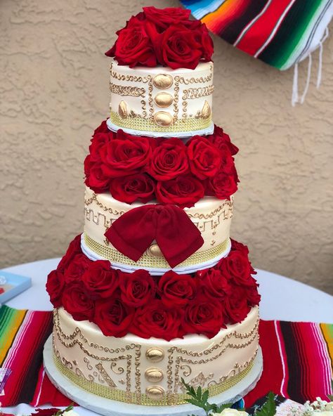 Charro Decorations, Charro Cake, Charro Wedding, Charro Theme, Xv Ideas, Mexican Wedding Cake, Quince Cakes, Charro Quince, Mexican Cake