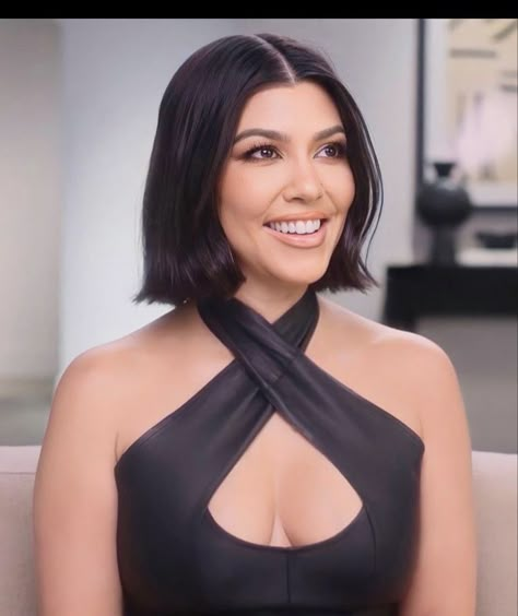 Kourtney Bob Hair, Courtney Kardashian Hair Short, Kourtney Kardashian Haircut, Kourtney Short Hair, Kourtney Kardashian Bob Haircut, Kourtney Kardashian Hair Short, Kourtney Kardashian Bob, Kourtney Kardashian Short Hair, Kim K Short Hair