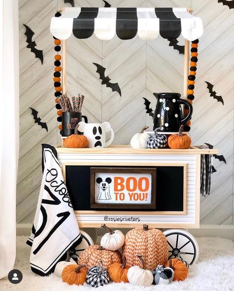 Halloween Halloween Stand Ideas, Halloween Lemonade Stand, Disney At Home, Market Cart, Kids Market, Halloween Sensory, Halloween Trends, Halloween Tablescape, Fall Shoot