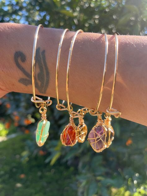 Bracelet Gift Ideas, Bangle Collection, Crystal Ideas, Gift Ideas Mothers Day, Boho Fits, Back School, Carnelian Bracelet, Bangle Gold, Unique Jewelry Gifts