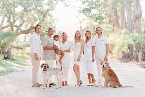 Family Pictures Wearing White, Summer Family Portraits, Extended Family Photography, Family Portrait Outfits, Big Family Photos, Pawleys Island Sc, Beach Photography Family, Family Beach Portraits, Photoshoot Family