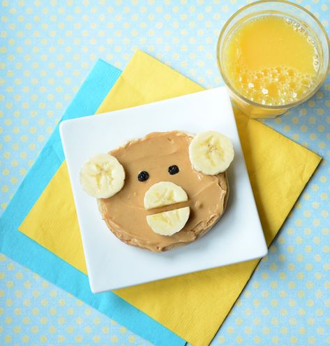 Food Art: A Monkey Breakfast · Kix Cereal Jungle Snacks, Jungle Food, Kix Cereal, Monkey Food, Banana Monkey, Summer Crafts For Toddlers, Breakfast Meeting, Festive Recipes, Kid Snacks