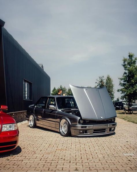 E36 Stance, Bmw E30 M3 Wide Body Kit, Bmw E30 Desktop Wallpaper, E30 Bmw, Bmw Stance, Bmw E36 Stance, Bmw 325, Sick Cars, Classic Bmw