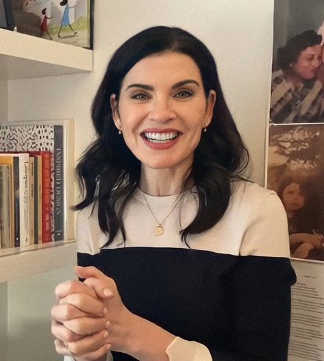 Juliana Margulies, Julianna Margulies, The Morning Show, Dramatic Classic, Morning Show, Good Wife, Boarding School, Bad Timing, Girl Crush