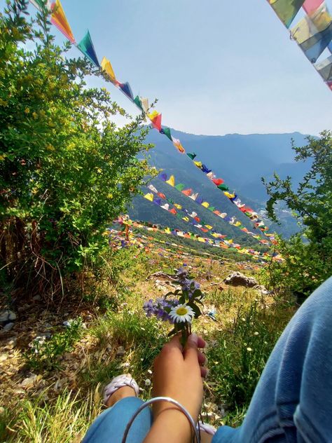 A place in Mussoorie called "Dalai hills". Dalai Hills Mussoorie, Mussorie Hills, Mussoorie Aesthetic, Mussoorie Photography, Serotonin Supplements, Hills Photography, Kashmir Trip, Gangtok, Mussoorie