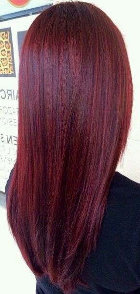 A cherry red Sanggul Modern, Hair Colorful, Long Red Hair, Burgundy Hair, Hair Color And Cut, Red Hair Color, Long Red, Hair Color Trends, Great Hair