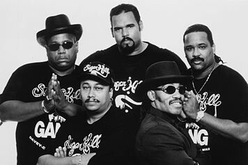 The sugar hill gang "Rapper's delight" The Sugarhill Gang, Sugarhill Gang, Hip Hop Hooray, Rapper Delight, Rap Music Videos, Sugar Hill, Old School Hip Hop, Real Hip Hop, R&b Music