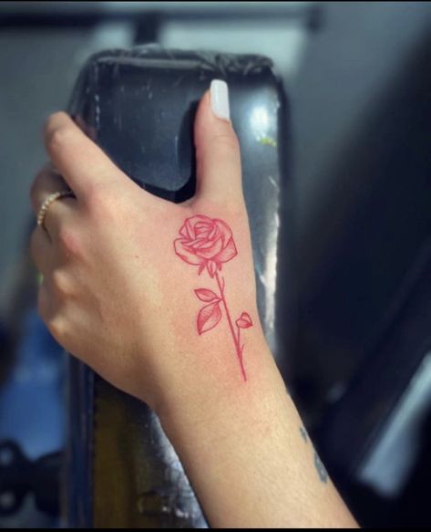 Fav Flower, Rose Hand Tattoo, Rose Tattoos For Women, Hand Tattoos For Girls, Hand And Finger Tattoos, Cute Hand Tattoos, Pretty Hand Tattoos, Red Rose Tattoo, Tasteful Tattoos