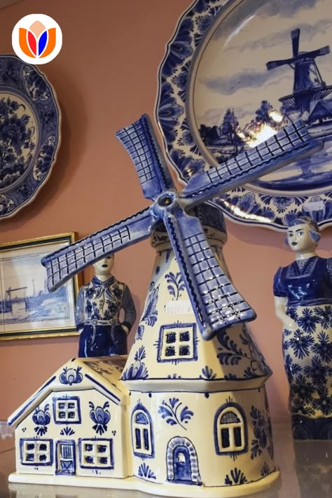 Beautiful pottery called Delftware, also known as Delft Blue, which is traditionally made in the Dutch town Delft. Delftware was created at the end of the 16th century as a cheap alternative to blue and white Chinese porcelain. Other types of Delft earthenware are the multi-colored ‘Boerendelfts’ and the ‘Delft white’. 🍶🇳🇱 Dutch Decor Netherlands, Delft Blue Pottery, Delft Houses, Swimwear Illustration, Dutch Aesthetic, Windmill Painting, Dutch Porcelain, Amsterdam Wedding, Amsterdam Tulips