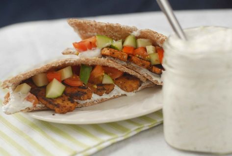 Tempeh Gyros with Cucumber Tzatziki - Alison's Allspice Tempeh Marinade, Marinated Tempeh, Whole Wheat Pita Bread, Tzatziki Recipes, Tempeh Recipes, Whole Wheat Pita, Tomato Relish, Tzatziki Sauce, Greek Dishes