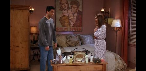 Rachel Green Bedroom, Rachel Green Room, Friends Apartment, Rachel Friends, Wall Pics, Green Room, Rachel Green, Green Rooms, Bedroom Green