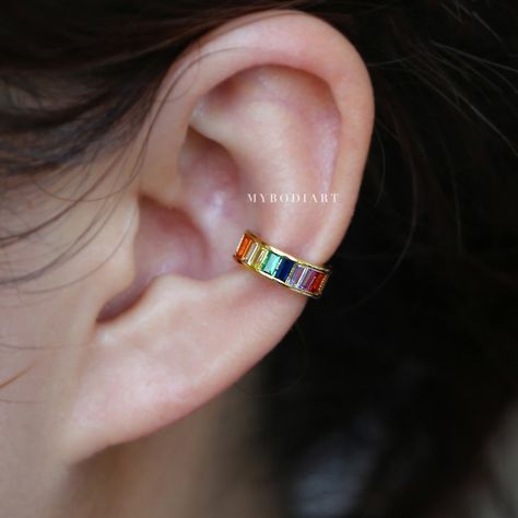 Cute Ear Cuff Earring Rainbow Gemstone Crystal Fake Earcuff Conch Cartilage Piercing Fashion Jewelry in Gold - lindo pendiente de arcoiris en oro - www.MyBodiArt.com Nose Piercing Cute, Nose Piercing Aesthetic, Piercing Aesthetic, Ring Nose Piercing, Beautiful Nose, Cute Nose, Cute Nose Piercings, Conch Piercing Jewelry, Nose Piercing Stud