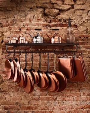 Vintage Copper Ware... Everything Old Is New Again - Randolph Street Market France Craft, Copper Cooking Pan, Tin Interior, Woodland House, Organic Kitchen, Copper Kettle, Copper Pans, Copper Cookware, Butler Pantry