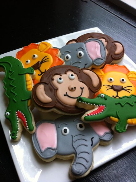 Zoo+Animal+Cookies Zoo Animal Cakes, Alligator Birthday Parties, Zoo Cake, Alligator Birthday, Safari Cookies, Zoo Birthday Party, Jungle Thema, Animal Birthday Cakes, Jungle Theme Birthday