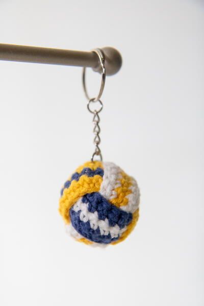 Crochet Volleyball, Crochet Key Fob, Volleyball Keychain, Sports Pattern, Keychain Pattern, Crochet Keychain Pattern, Volleyball Gifts, Crochet Wedding, All Free Crochet