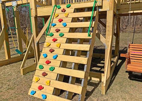 Climbing Wall Holds, Deck Platform, Kids Rock Climbing, Diy Climbing Wall, Climbing Wall Kids, Kids Climbing Frame, Rock Climbing Holds, Climbing Walls, Tree Fort