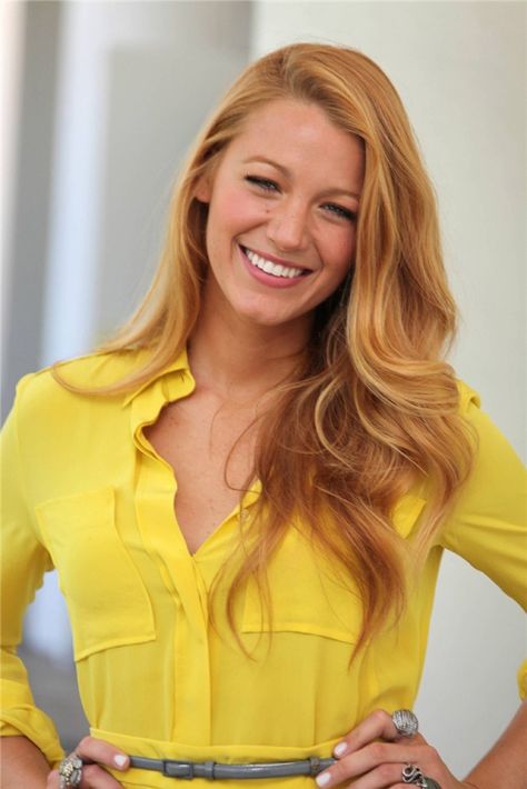 strawberry blonde hair with honey highlights Strawberry Hair Color, Blake Lively Hair, Chelsea Houska Hair, Light Strawberry Blonde, Blonde Wedding Hair, Strawberry Blonde Hair Color, Strawberry Hair, Blonde Hair Color Ideas, Strawberry Blonde Hair