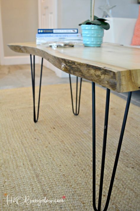 Live Edge Wood Coffee Table, Small Wooden Desk, Mcm Coffee Table, Diy Live Edge, Woodworking Projects Table, Wooden Desk Chairs, Diy Table Legs, Wood Furniture Plans, Wood Table Legs