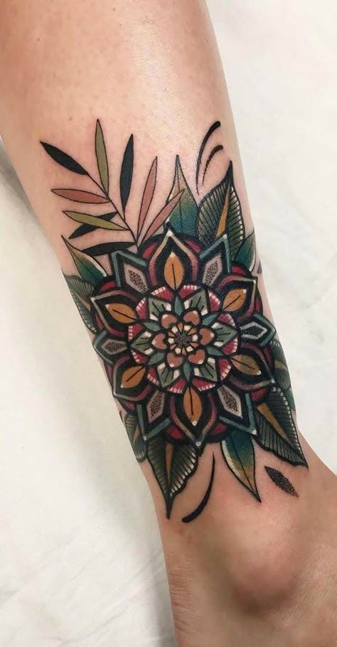 Rose Mandala Tattoo, Flower Mandala Tattoo, Traditional Mandala Tattoo, Tattoo Fairy, Mandala Tattoo Designs, Chakra Tattoo, Traditional Tattoo Flowers, Soul Tattoo, Traditional Tattoo Sleeve