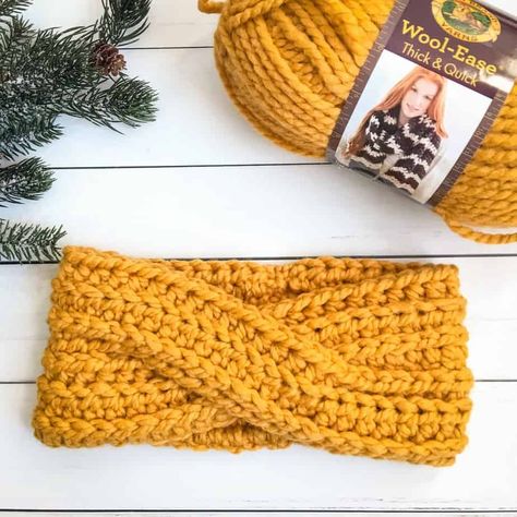 Modern Twist Bulky Crochet Headband Free Crochet Pattern Headband Pattern Free, Crochet Ear Warmer Free Pattern, Bulky Crochet, Bulky Yarn Crochet, Crochet Ear Warmer Pattern, Crochet Headband Free, Bandeau Au Crochet, Crochet Headband Pattern Free, Crochet Twist