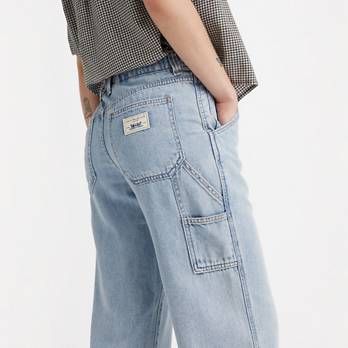 Baggy Carpenter Featherweight Women's Jeans - Light Wash | Levi's® US Utility Pants Outfit, Baggy Carpenter Jeans, Dad Jeans, Utility Pockets, Tomboy Style Outfits, Levi Jeans Women, Utility Pants, Carpenter Pants, Carpenter Jeans