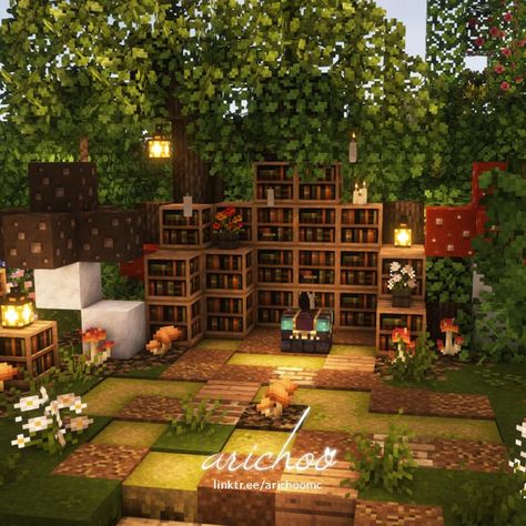 Enchanting Area Minecraft, Whimsical Minecraft, Minecraft House Inspiration, Cottagecore Minecraft House, Cherry Blossom House, Minecraft Enchantments, Minecraft Garden, Cottagecore Minecraft, Blossom House