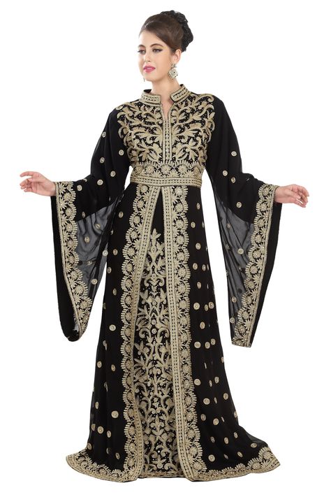 This Black Kaftan is a stitched dress which has beautiful zari and stone work done on it. It is made from Georgette fabric. Arabic Abaya, Farasha Abaya, Habits Musulmans, Arabic Dress, Beach Wedding Gown, Long Length Dresses, Hand Embroidery Dress, Moroccan Kaftan, Royal Wedding Dress