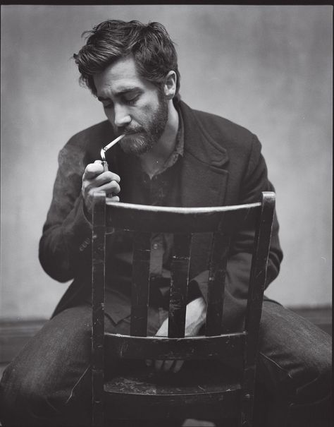 Jake Gyllenhaal, only he needs to ditch the smokes, he's hot enough without em Mark Seliger, Jake G, Details Magazine, 얼굴 그리기, I Love Cinema, Jake Gyllenhaal, Poses References, Photography Poses For Men, Male Portrait