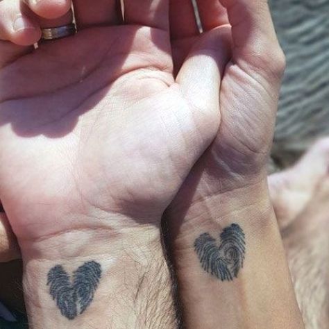 Tattoos For Husband And Wife, Tattoo Ideas For Couples Relationships, Bf Gf Tattoos, Tattoos For Husband, Boyfriend And Girlfriend Tattoos, Boyfriend Tattoos, Simple Couples Tattoos, Unique Couple Tattoos, Girlfriend Tattoos