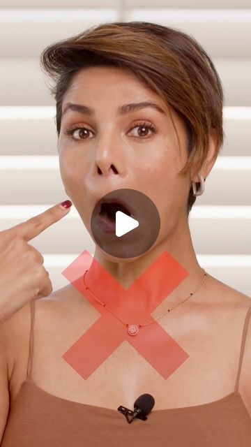 Face Yoga Facial Exercises Look Younger, Facial Muscle Exercises, Facial Yoga Exercises, Face Muscles, Soothing Face Mask, Facial Massage Techniques, Skincare Guide, Face Yoga Exercises, Lymph Massage