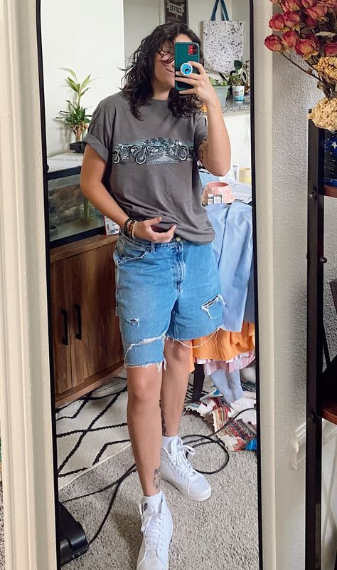 Masc Fashion Summer, Lesbian Style Aesthetic, Soft Masc Outfits For Women, Queer Fashion Women, Butch Lesbian Fashion, Trendy Shein Outfits, Masc Outfits For Women, Masc Style, Funky Fits