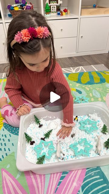 Make A Snowman, Winter Inspired, Arctic Animals, Toddler Play, Container Size, Play Ideas, Snow Winter, Sensory Play, Hair Conditioner