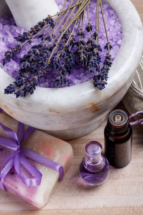 Natural Cosmetics Aesthetic, Spa Collage, Lavender Mood Board, Med Spa Design, Water Candles, Spa Day Ideas, Facial Esthetics, Plant Lavender, Salt Storage