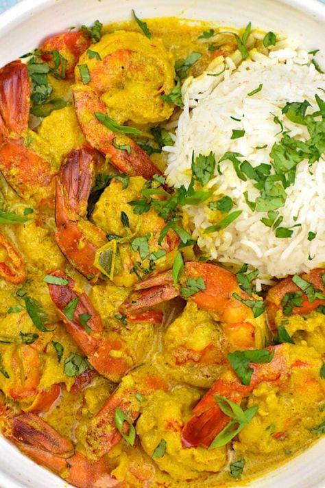 Curry Shrimp Jamaican, Jamaican Curry Powder, Jamaican Curry Chicken, Shrimp Curry, Steak And Onions, Jamaican Curry, Jamaican Dishes, Curry Shrimp, Curry Spices