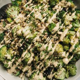 Roasted Broccoli Quinoa Salad with Sunbutter Dressing Roasted Broccoli Quinoa Salad, Broccoli Quinoa Salad, Broccoli Quinoa, Grain Bowls, Grain Salad, Grain Bowl, Roasted Broccoli, Quinoa Salad, Dressing Recipe