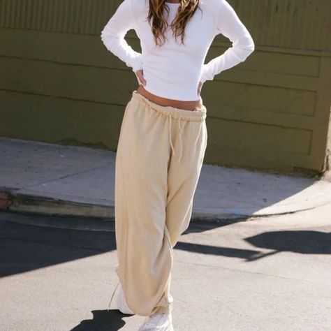 Brand New Free People Movement All Star Pants, Size Small "Your Favorite Essential Sweatpants Now Featured In A Solid Fabrication And Slouchy, Relaxed Fit." Soft 80% Cotton, 20% Polyester Jersey Knit In Sesame- Washed Yellow-Tan Elastic Waist With Interior Drawstring Side Pockets Embroidered Logo On Left Front Hip Elastic Leg Cuffs Slouchy Baggy Fit 16" Across Waist, 24" Across Hips, 13" Front Rise, 30.5" Leg Inseam Sweat Pants Outfits, Sequin Jogger Pants, Sarong Pants, Essential Sweatpants, Athleisure Joggers, Star Pants, Blue Cargo Pants, Sweatpants Outfit, Green Cargo Pants