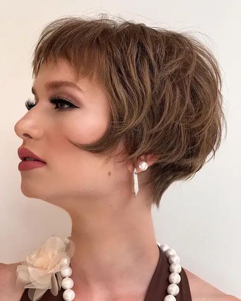 15 Chic Winter Hairstyles for Short Hair 2023-2024 French Pixie Haircut With Bangs, French Micro Bob, Micro Bob Haircut Short Fringe, Long Pixie Bangs, French Bob Haircut Short, Short French Bob With Bangs, Layered French Bob, Pixie Haircut With Long Bangs, French Pixie Haircut