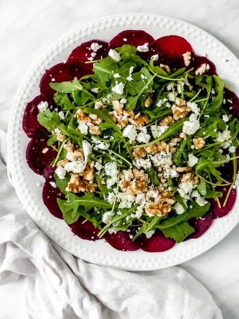 Rote Bete Carpaccio mit Orangen-Vinaigrette - Anna Lee EATS. Alternative Food, Honey Balsamic Dressing, Beet Salad Recipes, Roasted Beet Salad, Anna Lee, Honey Balsamic, Walnut Salad, Balsamic Dressing, Beet Salad