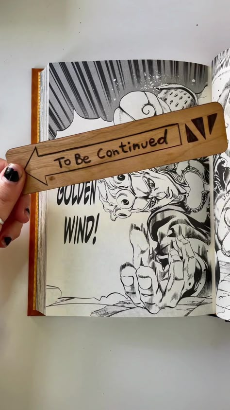 i got wood bookmarks & i just had to #jjba #jojosbizarreadventure #jojos #anime #bookmark #goldenwind #animemerch #woodburning Jjba Bookmark, Anime Bookmarks Drawings, Funny Book Mark Ideas, To Be Continued Bookmark, Pyrography Anime, Cute Anime Bookmarks, Anime Book Aesthetic, Bookmarks Handmade Anime, Anime Bookmarks Diy