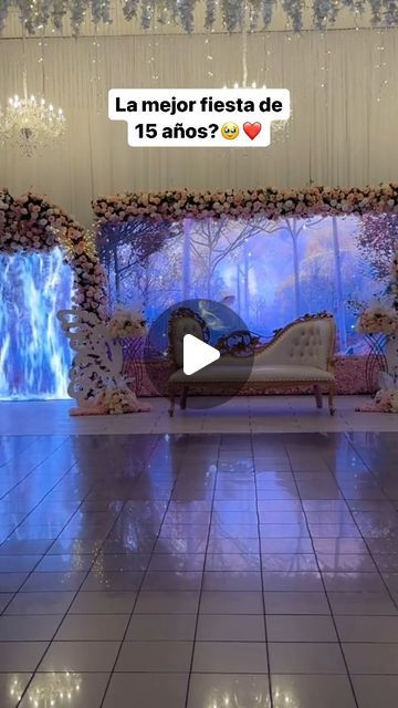 Mis Fabulosos Quince👑 Vestidos de 15 en Argentina on Instagram: "Esta decoración es soñada🥹❤️💘 es perfecta para temática de hadas o bosque encantado! Vos que opinas? 

Video en tiktok: laraseventcenter" Fairy Garden Quinceanera Theme, Forest Theme Quinceanera, Sweet 15, Forest Theme, Enchanted Forest, Quince, Quinceanera, Sweet 16, Enchanted