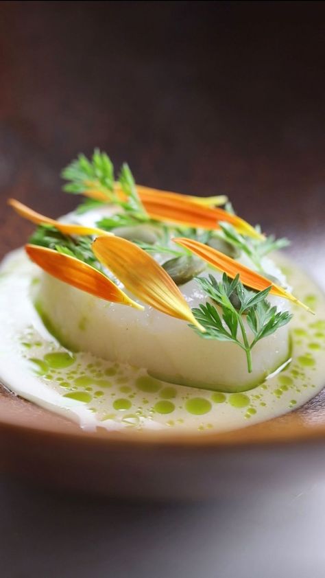 Leek and Soy Umami Sauce Ingredients: Leek 130g Extravirgin Olive Oil 30g Water 150g Soy Sauce 35g Fresh cream 100g Method: Cut the leeks… | Instagram Fresh Cream, Cream Sauce, Extra Virgin Olive Oil, Soy Sauce, Leeks, Olive Oil, Sauce, Cream