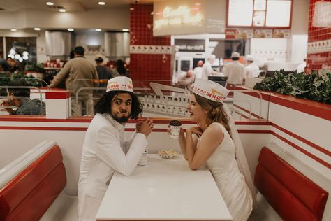 21 Wedding Photos That I Took At In-N-Out Burger Chain Restaurant Wedding Photos In Restaurant, Engagement Photos In N Out, Wedding In N Out, In N Out Wedding Photos, In And Out Photoshoot, In And Out Wedding, In N Out Photoshoot, Couple At Restaurant, In N Out Wedding