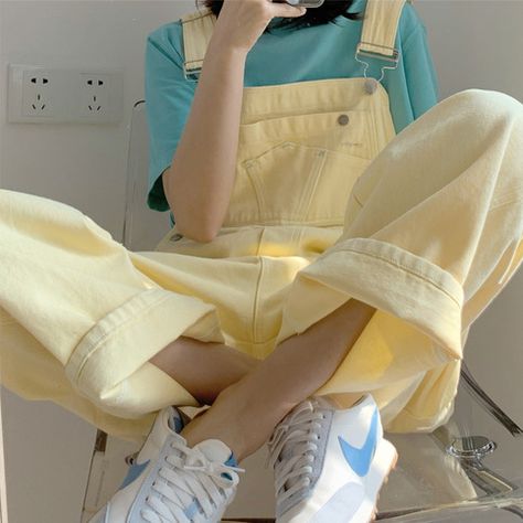 Style Salopette, Overalls Fashion, Yellow Jumpsuit, Yellow Clothes, Yellow Denim, Bodysuit Jumpsuit, Yellow Outfit, Cream Yellow, Really Cute Outfits